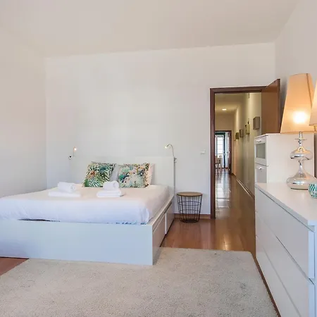 Lovelystay - Trendy Lx Factory & Docks * Lisboa