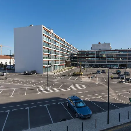Lovelystay - Trendy Lx Factory & Docks Lissabon